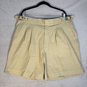 Travelsmith Side Buckle Shorts Mens Size 40 Khaki Pleated Belted Cotton Outdoors